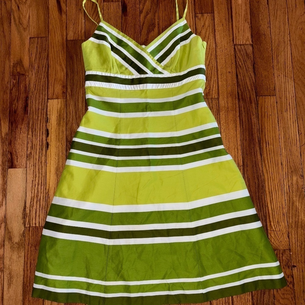 Ann Taylor size 2 dress Excellent condition!